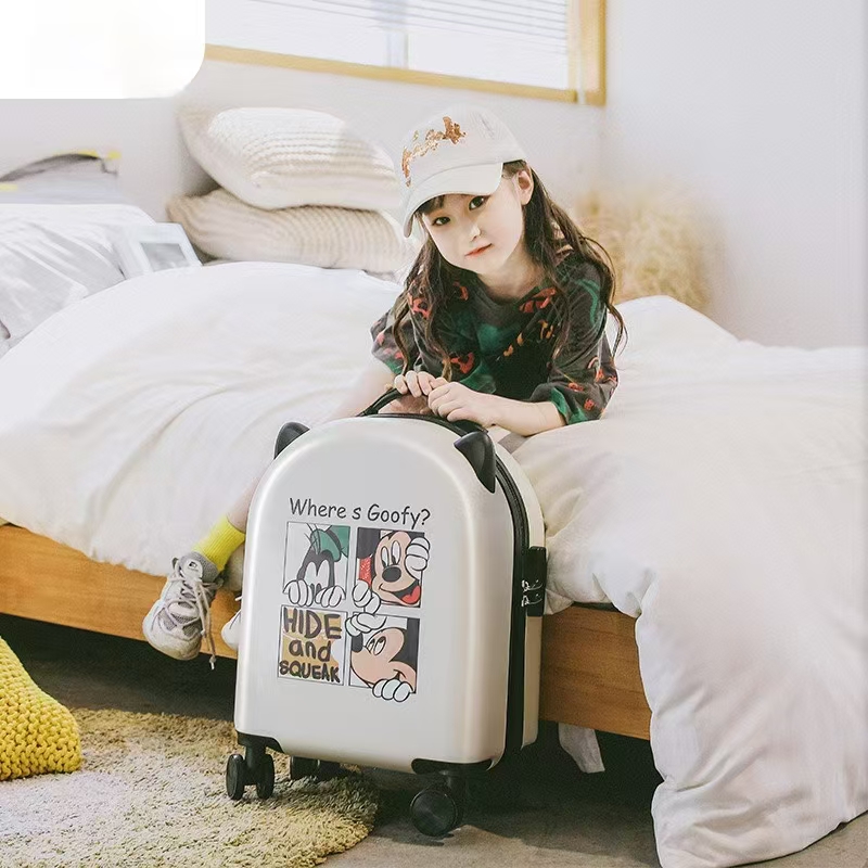 Adventure Awaits: The Perfect Kids' Luggage for Your Little Explorer!